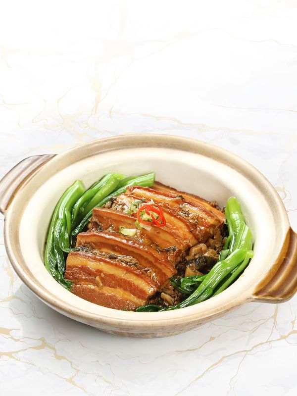 Stewed Sliced Pork Belly with Preserved Vegetables in Soy Sauce